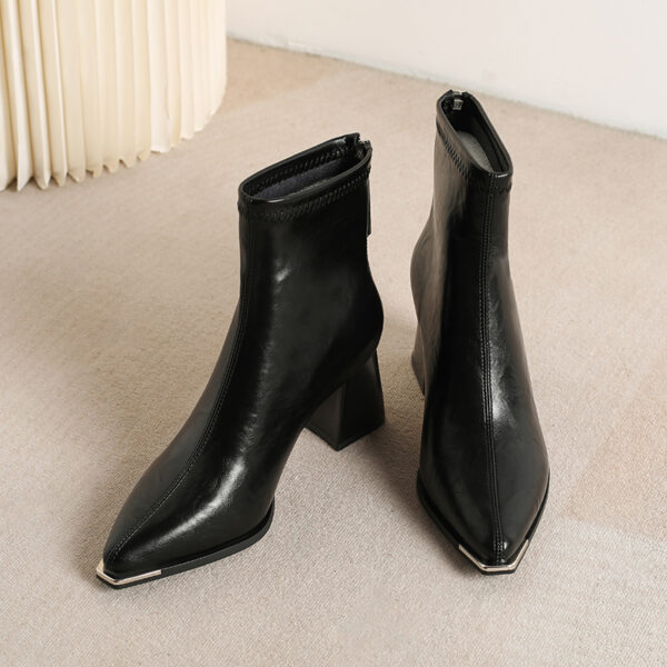 3K2A1406_1 Alice & AA81